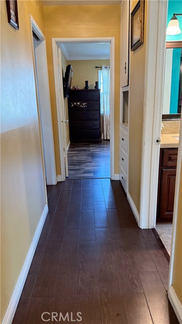 6100 Mckinley Avenue, South Gate CA: https://media.crmls.org/medias/efd29b72-46ce-417e-ba8d-fd62035770de.jpg