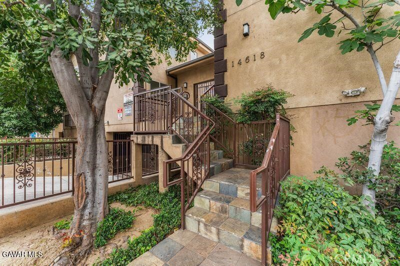 14618 Gilmore Street #16