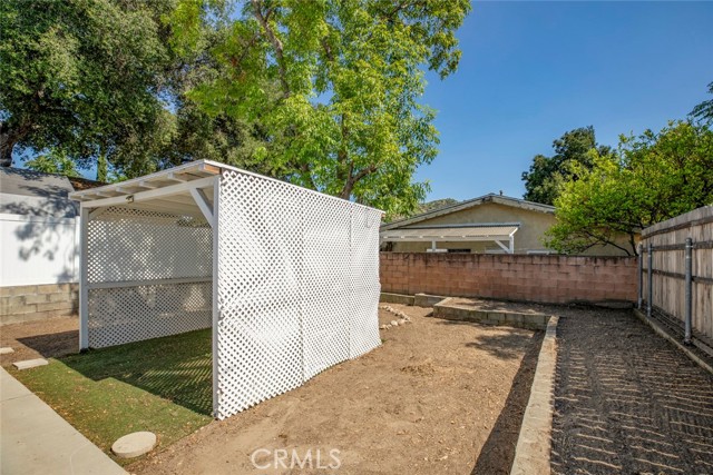 Detail Gallery Image 8 of 19 For 7630 Day St, Tujunga,  CA 91042 - 2 Beds | 1 Baths