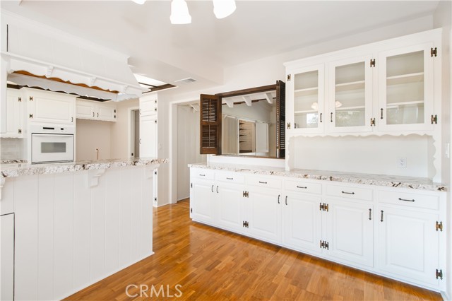 Detail Gallery Image 8 of 50 For 9659 Calvin, Northridge,  CA 91324 - 3 Beds | 3 Baths