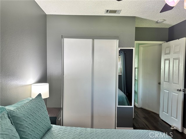 Detail Gallery Image 16 of 44 For 281 Eastwood Pl, Hemet,  CA 92544 - 4 Beds | 2 Baths