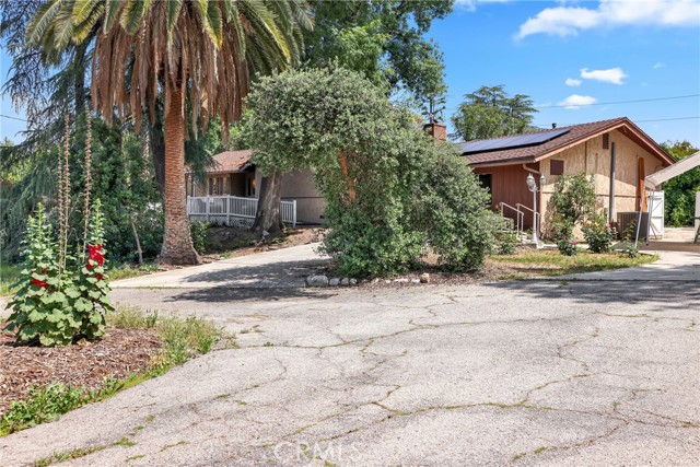 120 Franklin Avenue, Redlands CA: https://media.crmls.org/medias/efd60709-2a2b-41e8-a685-25684a278f0c.jpg