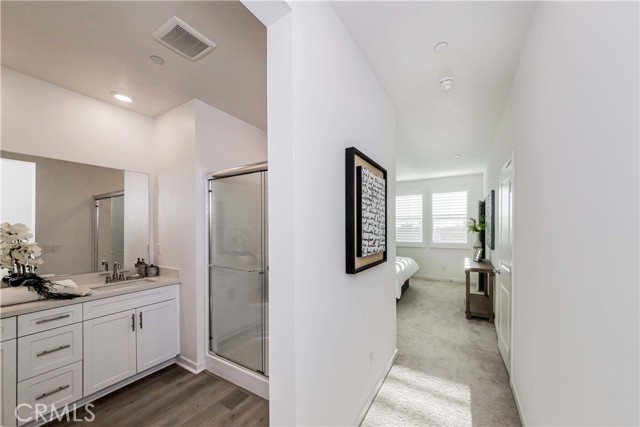 Detail Gallery Image 17 of 29 For 16436 Whittier #1,  Whittier,  CA 90603 - 4 Beds | 4 Baths