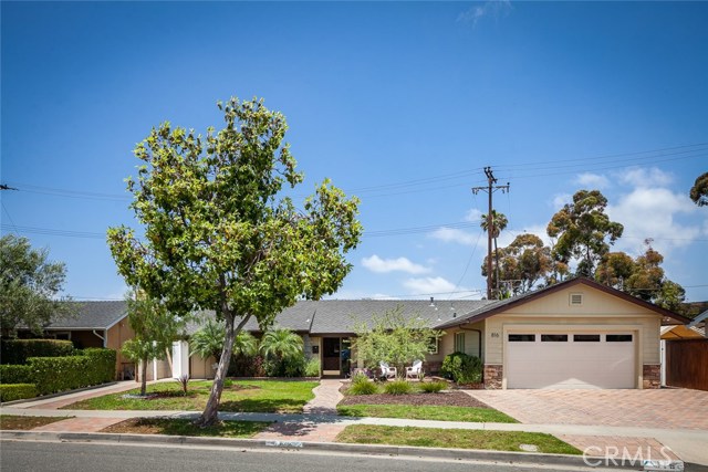 816 Saint Clair St, Costa Mesa, CA 92626