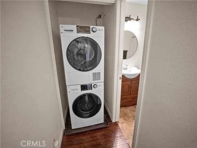 Detail Gallery Image 20 of 39 For 2507 E 15th #304,  Long Beach,  CA 90804 - 2 Beds | 2 Baths