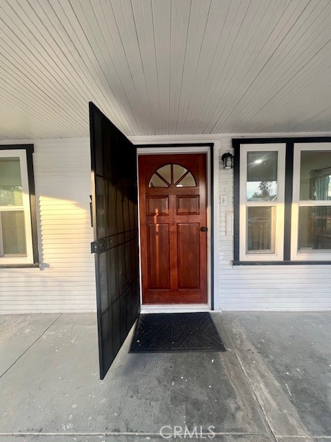 Detail Gallery Image 3 of 22 For 580 W 21st, San Bernardino,  CA 92405 - 3 Beds | 2 Baths