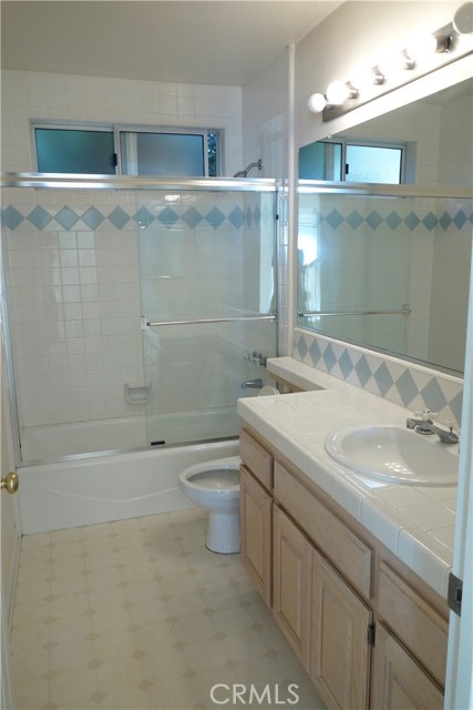 2400 Felton Ln, Redondo Beach, California 90278, 3 Bedrooms Bedrooms, ,2 BathroomsBathrooms,Residential,Sold,Felton Ln,SB17135197