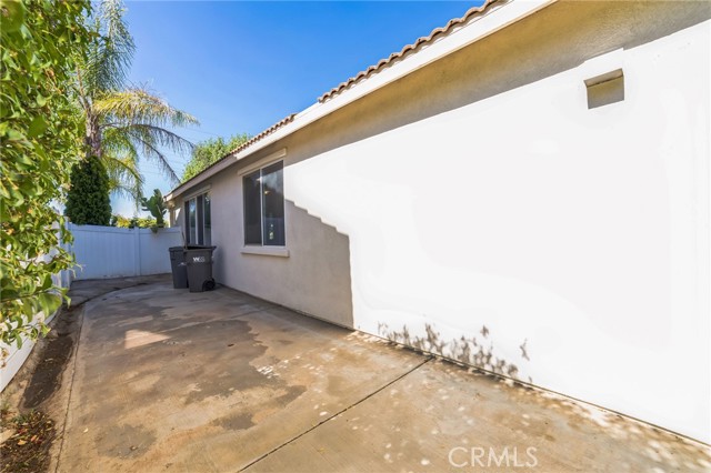 1172 Cedar Hollow Road, Beaumont CA: https://media.crmls.org/medias/efd9e783-7533-4ec7-94f9-728b91f39880.jpg
