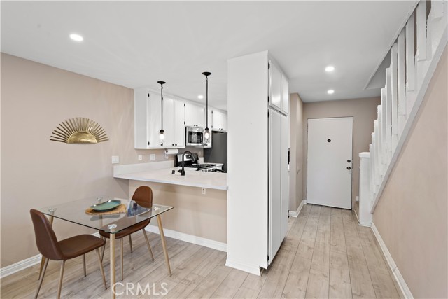 Detail Gallery Image 9 of 28 For 12750 Centralia St #215,  Lakewood,  CA 90715 - 2 Beds | 1 Baths