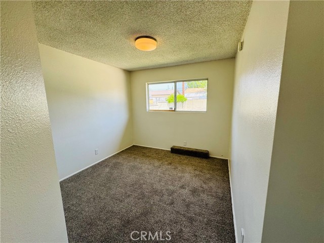 Detail Gallery Image 26 of 39 For 965 Somerset Ave, Pomona,  CA 91767 - 4 Beds | 2 Baths