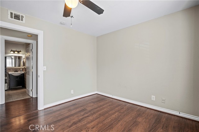 Detail Gallery Image 17 of 37 For 24451 Leonard Tree Ln #201,  Newhall,  CA 91321 - 2 Beds | 2 Baths