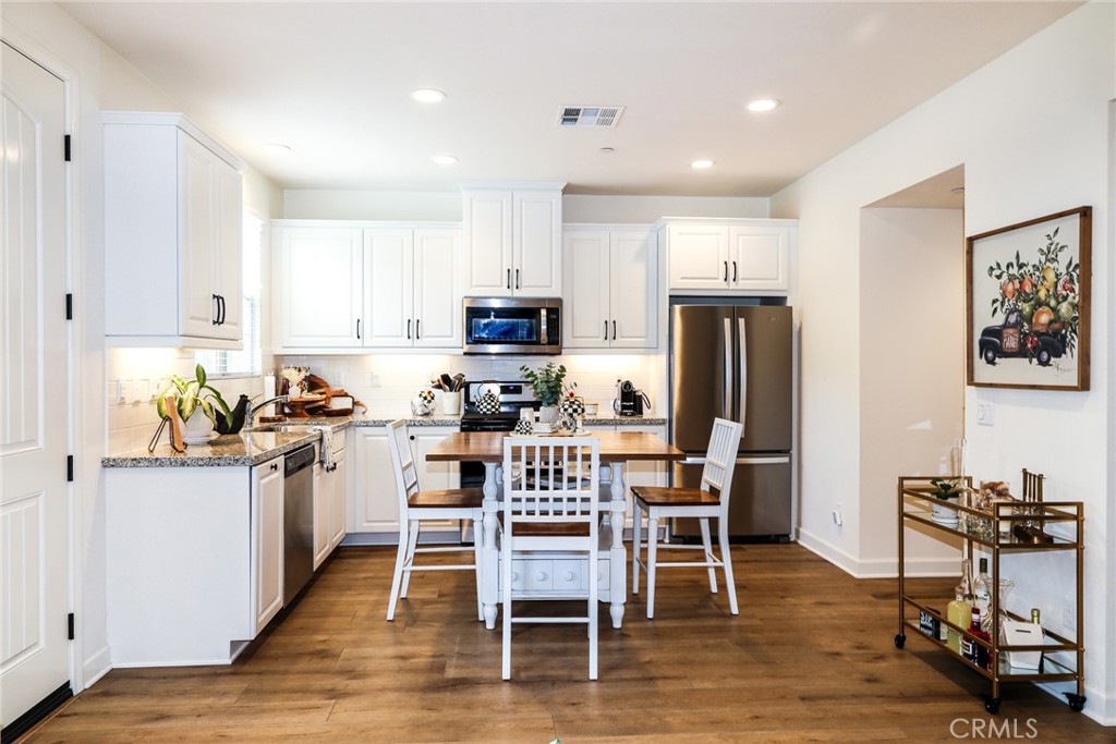 372 sunrise, Stanton, CA 90680