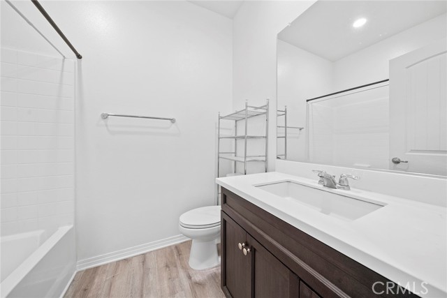 16022 Voyager Avenue, Chino CA: https://media.crmls.org/medias/efdb3d19-2b21-4b33-a1b4-2cd4211aeca2.jpg