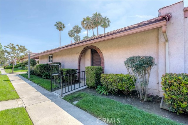 10105 Montecito Plaza, Garden Grove, CA 92840