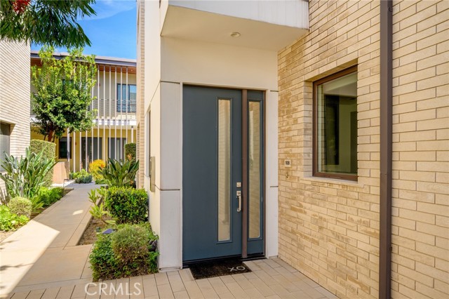 Detail Gallery Image 3 of 39 For 125 Hurlbut St #108,  Pasadena,  CA 91105 - 2 Beds | 2 Baths