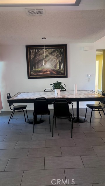 Detail Gallery Image 6 of 19 For 38616 Division, Palmdale,  CA 93550 - 3 Beds | 2 Baths