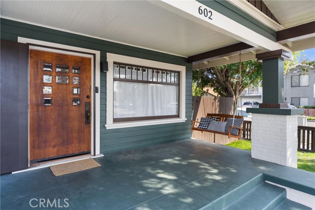 602 Stanley Avenue, Long Beach CA: https://media.crmls.org/medias/efdd0856-bc20-47d1-a4e4-558480a8b1ed.jpg