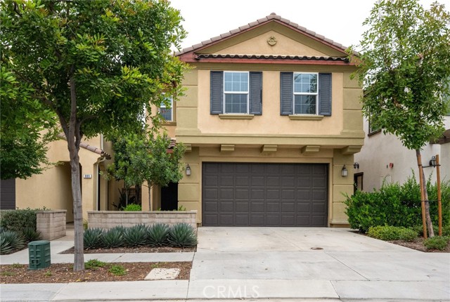 893 Harvest Avenue, Upland CA: https://media.crmls.org/medias/efdeaaa8-c398-4a49-aab8-8a3789e96934.jpg