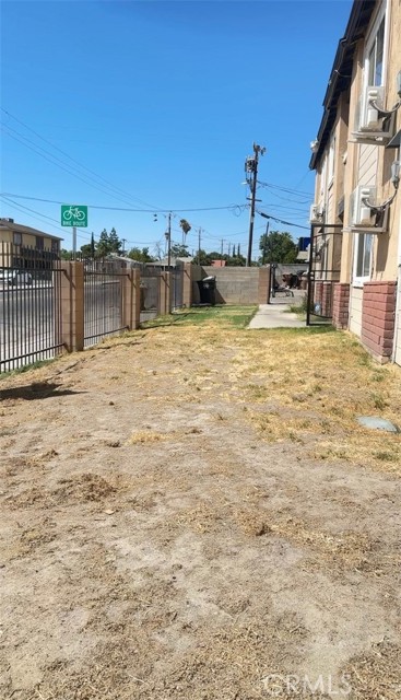 707 Sterling Road, Bakersfield CA: https://media.crmls.org/medias/efdf36cd-6277-426e-be57-a41c7166fe1b.jpg