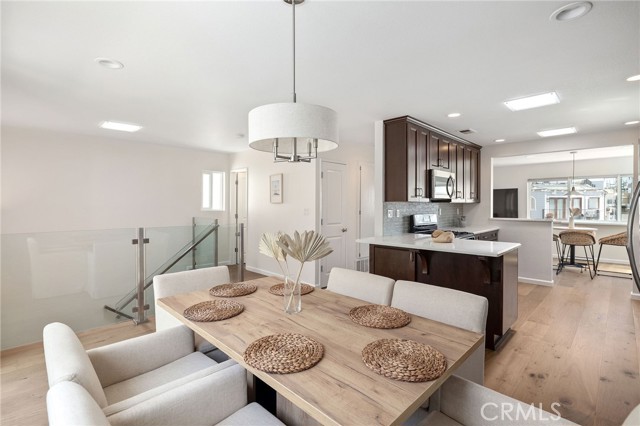 49 15th Street # A, Hermosa Beach, California 90254, 4 Bedrooms Bedrooms, ,2 BathroomsBathrooms,Residential Lease,For Rent,49 15th Street # A,CRSB24167637