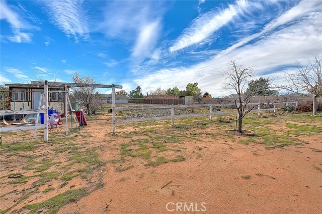 Detail Gallery Image 22 of 29 For 22133 Thunderbird, Apple Valley,  CA 92307 - 2 Beds | 1 Baths