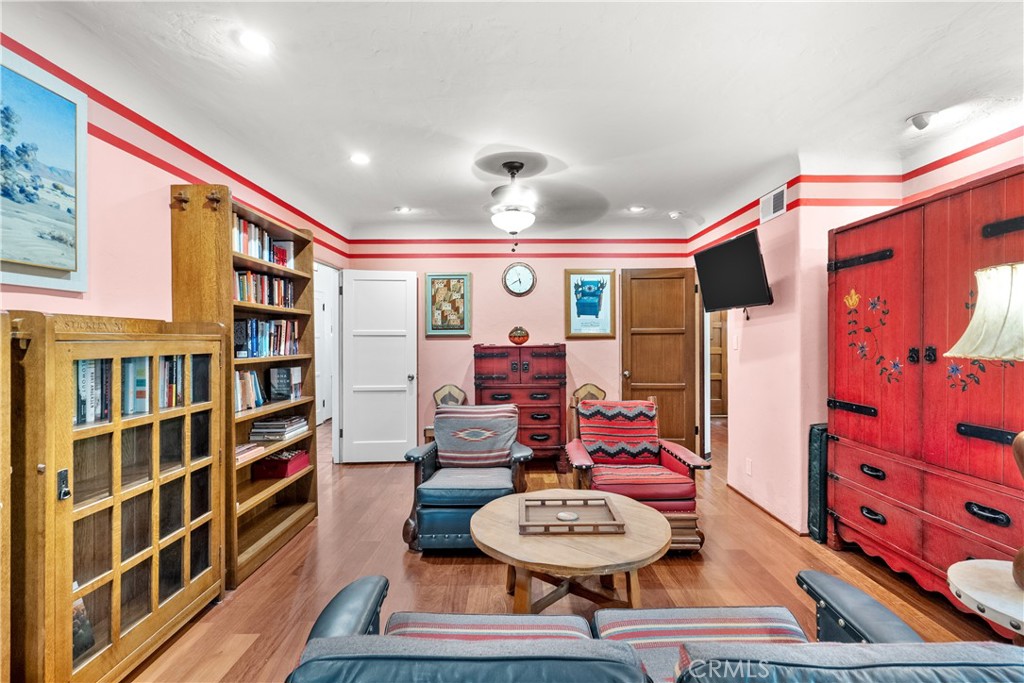 1521 N Columbus Avenue Glendale img 59