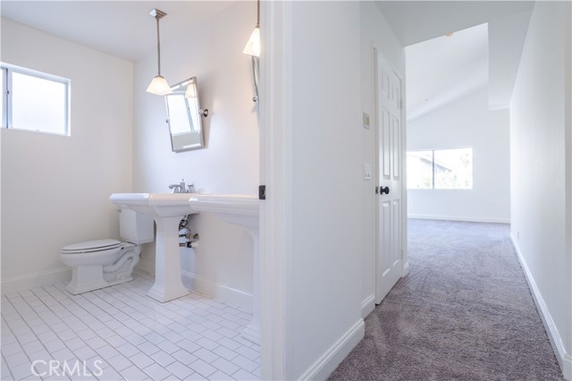 Detail Gallery Image 17 of 34 For 9155 Noble, North Hills,  CA 91343 - 4 Beds | 3 Baths