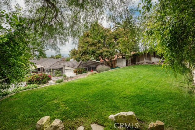 2124 Via Rivera, Palos Verdes Estates CA: https://media.crmls.org/medias/efe11f86-8c6c-495e-9a30-79fcb704b804.jpg