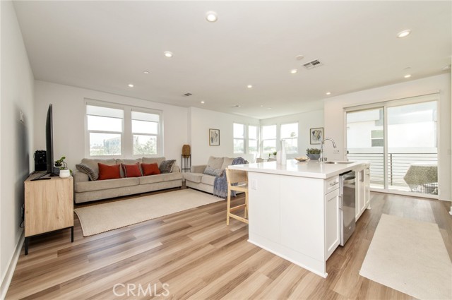 Detail Gallery Image 2 of 24 For 1515 W Bushell St, Anaheim,  CA 92805 - 3 Beds | 2/1 Baths