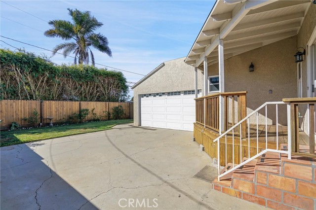 Detail Gallery Image 33 of 44 For 1217 Ynez Ave, Redondo Beach,  CA 90277 - 3 Beds | 2 Baths