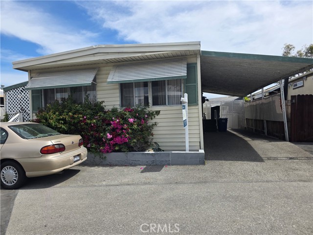 6257 E Golden Sands Drive, Long Beach CA: https://media.crmls.org/medias/efe1e728-0784-44ba-88ea-d676923da2e1.jpg