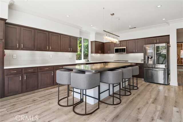 15 Medlar, Irvine CA: https://media.crmls.org/medias/efe20245-1a15-4522-b352-4b35991b1865.jpg