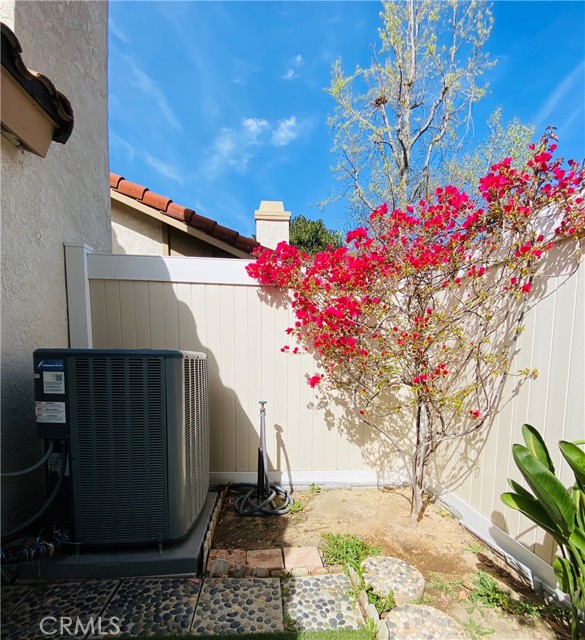 1207 Porto Grande, Diamond Bar CA: https://media.crmls.org/medias/efe26147-fe10-4f9b-9b82-34a5d3345476.jpg