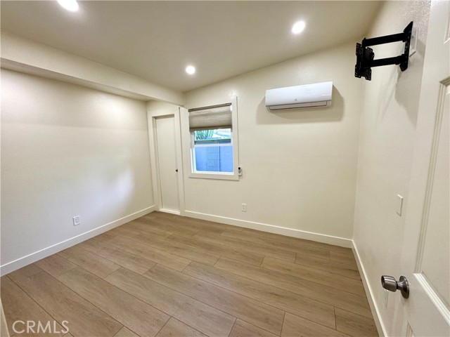 4628 W Simmons Avenue, Orange CA: https://media.crmls.org/medias/efe2e126-ac54-4205-806b-8d004bdd9538.jpg