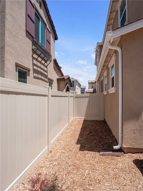 40387 Via Olorosso, Temecula CA: https://media.crmls.org/medias/efe341d3-0819-4238-81a8-ab64e3654a83.jpg