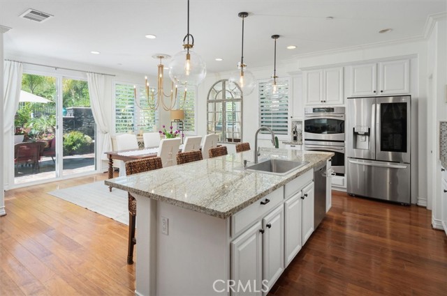 Detail Gallery Image 4 of 55 For 29116 West Hills Dr, Valencia,  CA 91354 - 4 Beds | 4 Baths