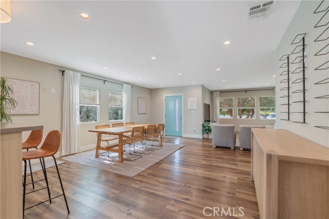 Detail Gallery Image 4 of 24 For 8034 Airlane Ave, Los Angeles,  CA 90045 - 4 Beds | 3 Baths