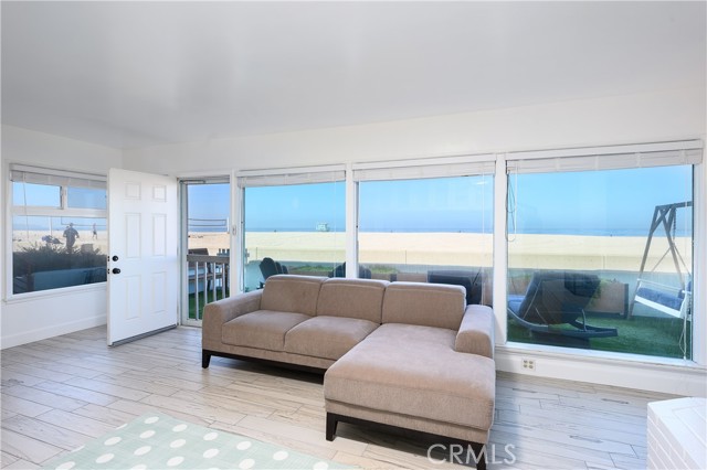 528 The Strand, Hermosa Beach, California 90254, ,Residential Income,For Sale,The Strand,SB24070261