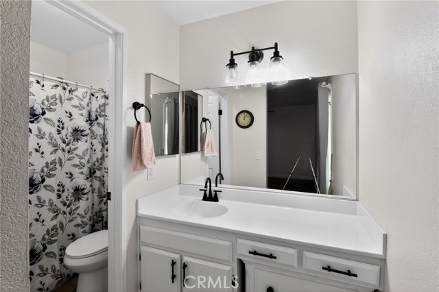 Detail Gallery Image 14 of 15 For 15798 Bleriot, Hesperia,  CA 92345 - 2 Beds | 2 Baths