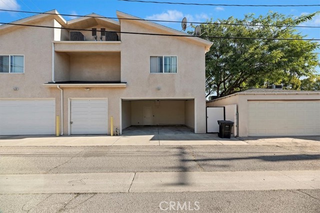 Detail Gallery Image 19 of 19 For 637 N. Fairview St #102,  Burbank,  CA 91505 - 3 Beds | 2/1 Baths