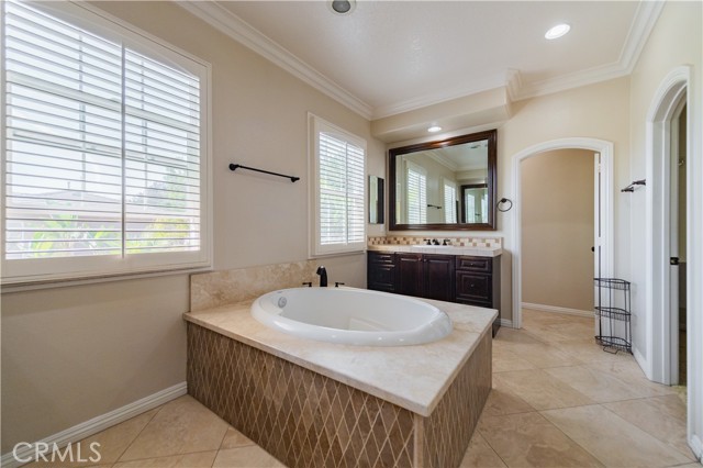 Detail Gallery Image 25 of 46 For 22 Trailing Ivy, Irvine,  CA 92620 - 5 Beds | 5/1 Baths