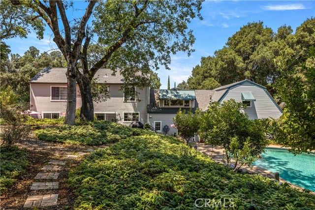 1940 Westlake Drive, Kelseyville CA: https://media.crmls.org/medias/efe84a21-89d9-4623-a776-897285f83580.jpg