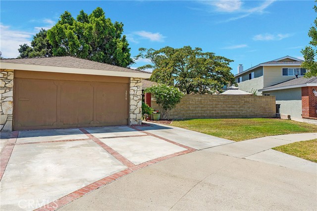 Image 3 for 3076 W Glen Holly Dr, Anaheim, CA 92804