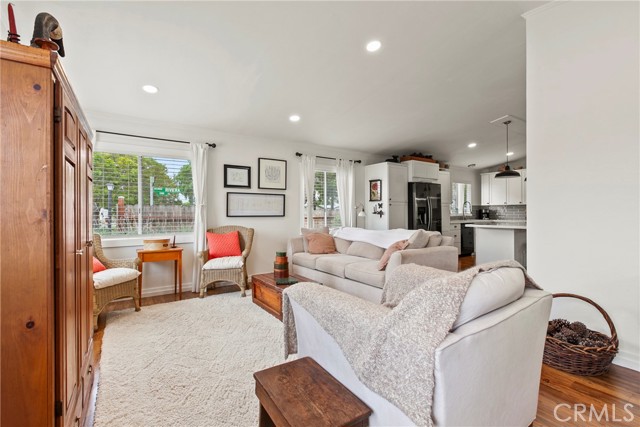 2150 Via Visalia, Santa Maria CA: https://media.crmls.org/medias/efe9f9c5-5e62-4736-8783-26c7997ebb0c.jpg