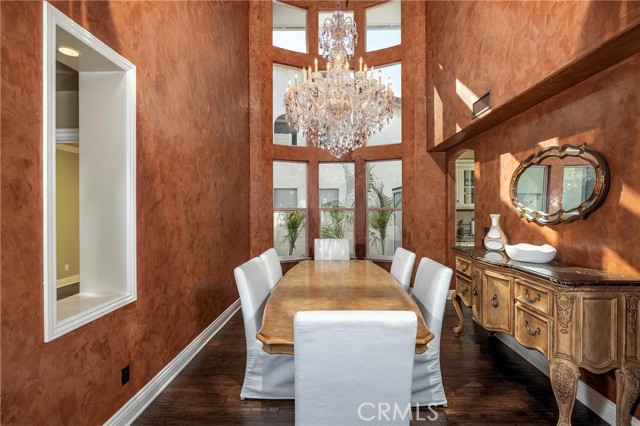 6403 Royal Grove Drive, Huntington Beach CA: https://media.crmls.org/medias/efeadfbc-6f2e-475e-9a23-d6006a9cfc0d.jpg