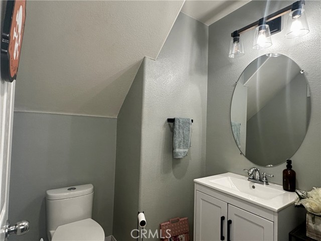 1928 Hawthorne Street, San Jacinto CA: https://media.crmls.org/medias/efeae55b-cbf8-423c-8ce4-c25f99d3ac4a.jpg