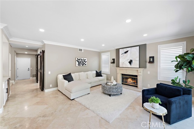 22242 Wayside, Mission Viejo CA: https://media.crmls.org/medias/efebd457-6980-4aa7-b084-66751cc4c282.jpg