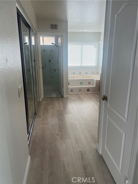 Detail Gallery Image 19 of 29 For 5018 Evanwood Ave, Oak Park,  CA 91377 - 4 Beds | 2/1 Baths