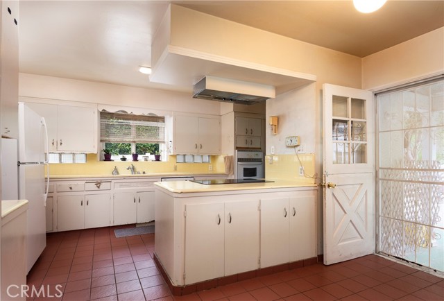 Detail Gallery Image 22 of 49 For 1731 Roscomare Rd, Los Angeles,  CA 90077 - 4 Beds | 4 Baths