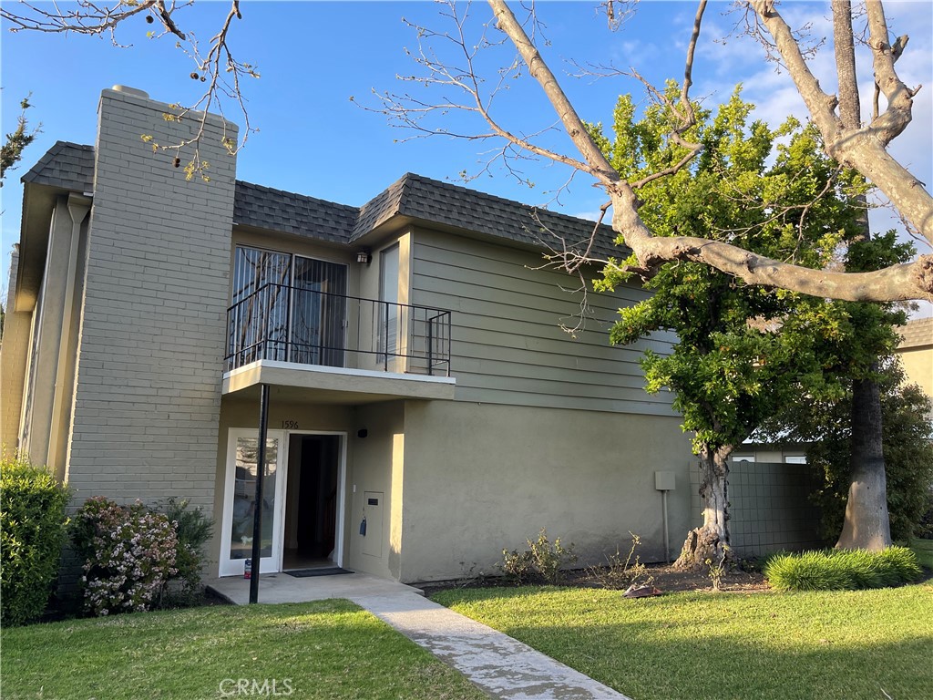 1596 Mitchell Avenue, Tustin, CA 92780